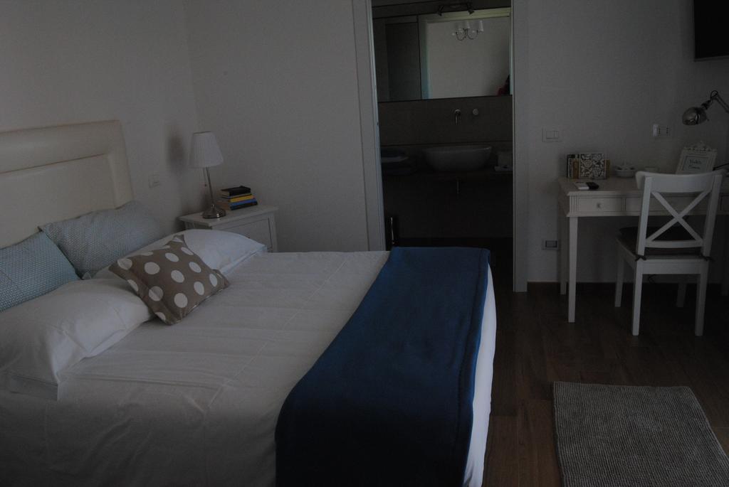 B&B La Gatta Sul Tetto Borgo san Donato  Екстер'єр фото