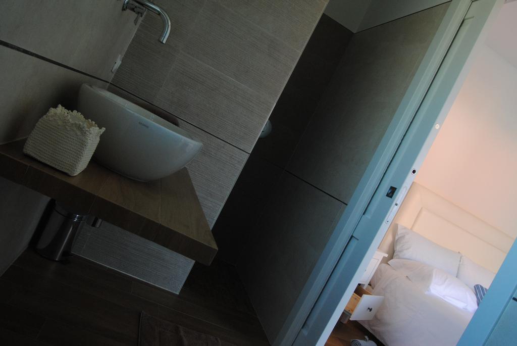 B&B La Gatta Sul Tetto Borgo san Donato  Екстер'єр фото
