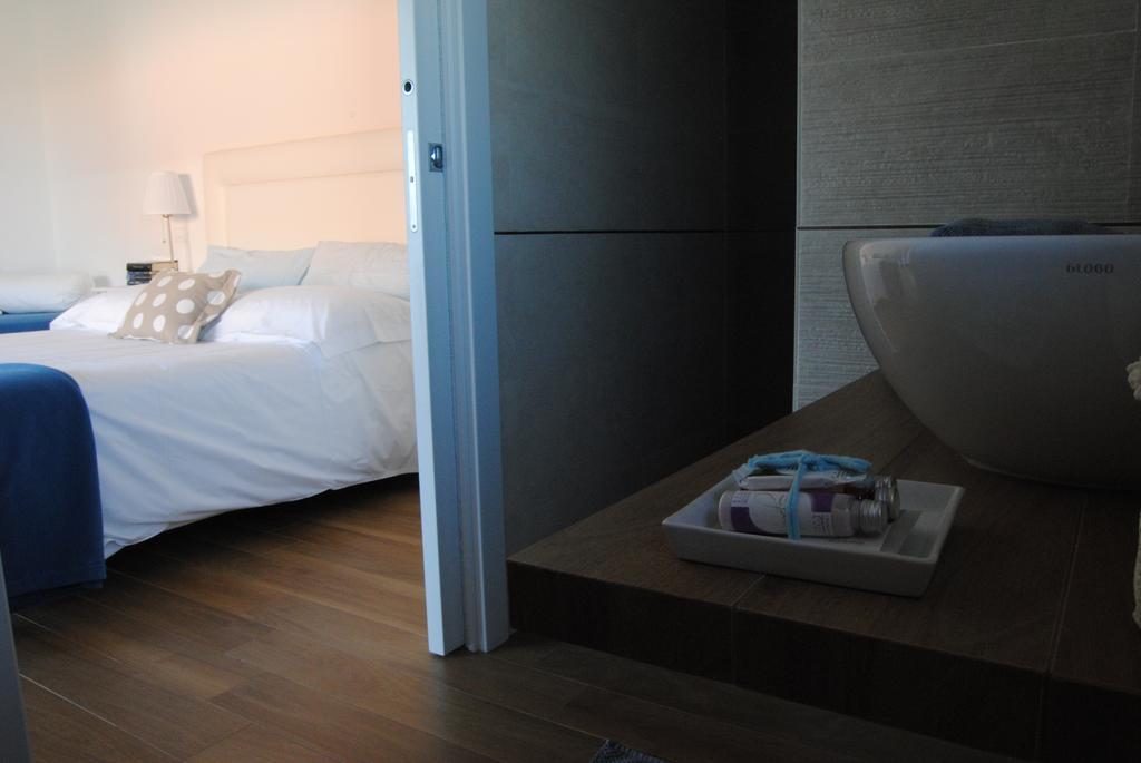 B&B La Gatta Sul Tetto Borgo san Donato  Екстер'єр фото